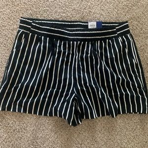 NWT black striped shorts
